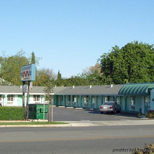 Economy Inn Willows Exterior photo